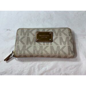 Michael Kors Ava Clutch Beige w Gold Hardware